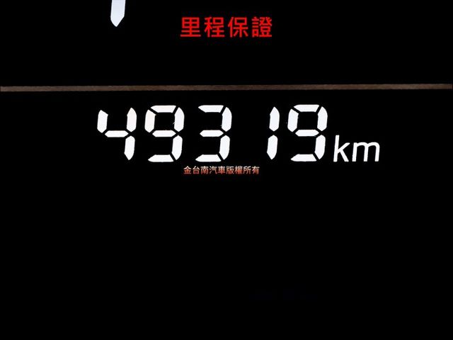17年式✓最高階頂級版✓四輪剛換✓跑4.9萬✓原鈑件✓天窗✓定速✓HUD✓盲點✓iKEY✓選配衛星導航✓LED頭尾燈✓  第14張相片