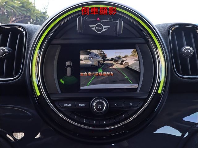 一手只跑8萬✓原鈑件✓電動尾門✓輪胎剛換新✓Brembo卡鉗✓分區恆溫✓循跡防滑✓iKEY✓八安✓可全貸✓  第17張相片