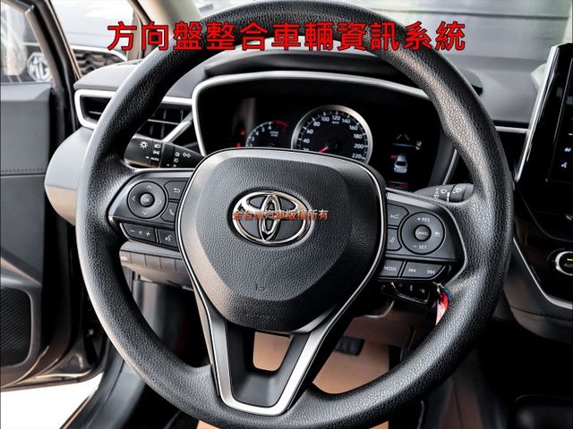 豪華版✓一手車✓只跑4.3萬✓全車原鈑件✓ACC✓AEB✓車道維持✓恆溫空調✓全車九安✓可全貸✓不用殺價就很便宜✓  第11張相片