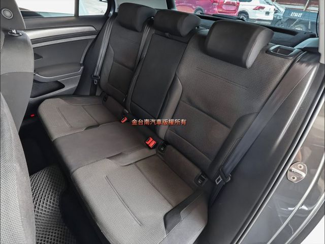 Comfortline✓一手車✓原鈑件✓車載系統✓ACC✓AEB✓分區恆溫✓iKEY✓里程保證✓可全貸✓不用殺價就很便宜  第10張相片