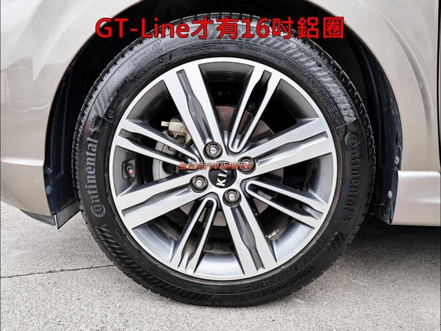 GT-LINE✓20年式20年領牌✓一手只跑3萬✓原廠保養✓全車原鈑件✓AEB✓外觀套件✓iKEY✓影音✓恆溫✓可全貸✓  第7張相片
