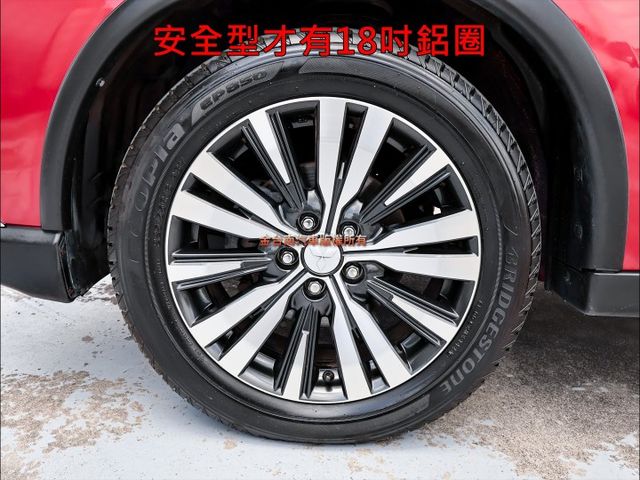 安全型✓22年式✓一手車✓原廠保養✓里程保證✓ACC✓AEB✓車道偏離✓恆溫✓TCS✓全車七安✓可全貸✓不用殺價就很便宜  第10張相片