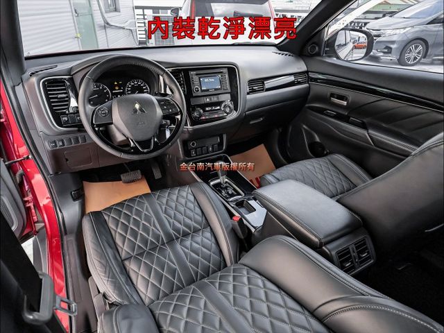 安全型✓22年式✓一手車✓原廠保養✓里程保證✓ACC✓AEB✓車道偏離✓恆溫✓TCS✓全車七安✓可全貸✓不用殺價就很便宜  第13張相片