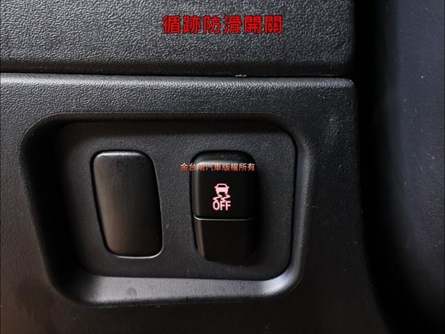 精緻型✓一手車✓全車原板件✓原廠保養✓中冷✓TCS✓定速✓鋁圈✓雙安✓附全額發票✓里程保證✓可全貸✓不用殺價就很便宜✓  第13張相片