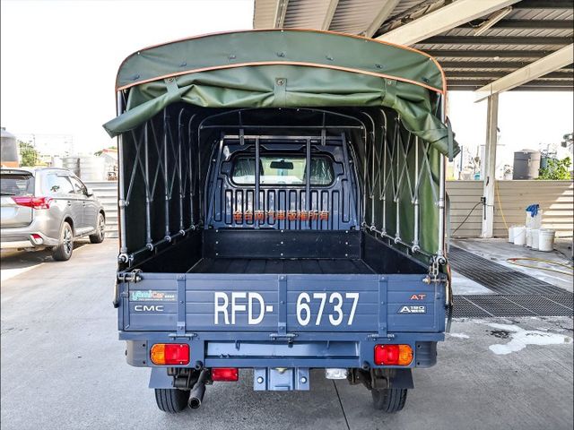 自排✓帆布蓬✓一手只跑1.6萬✓原厰保養✓全車原鈑件✓ABS✓TCS✓倒車顯影✓定速✓附全額發票✓可全貸✓  第2張相片