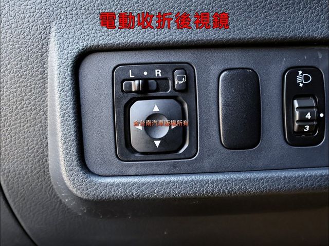 自排✓帆布蓬✓一手只跑1.6萬✓原厰保養✓全車原鈑件✓ABS✓TCS✓倒車顯影✓定速✓附全額發票✓可全貸✓  第10張相片