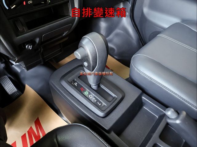 自排✓帆布蓬✓一手只跑1.6萬✓原厰保養✓全車原鈑件✓ABS✓TCS✓倒車顯影✓定速✓附全額發票✓可全貸✓  第16張相片