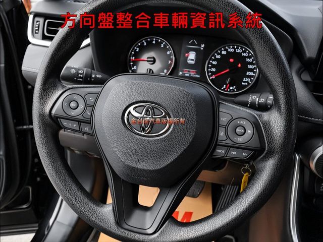 一手車✓只跑3.7萬✓全車原鈑件✓原廠保固中✓ACC✓AEB✓車道維持✓車載系統✓全車九安✓可全貸✓不用殺價就很便宜✓  第13張相片