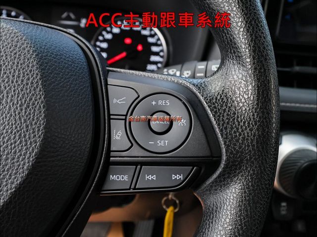 一手車✓只跑3.7萬✓全車原鈑件✓原廠保固中✓ACC✓AEB✓車道維持✓車載系統✓全車九安✓可全貸✓不用殺價就很便宜✓  第14張相片