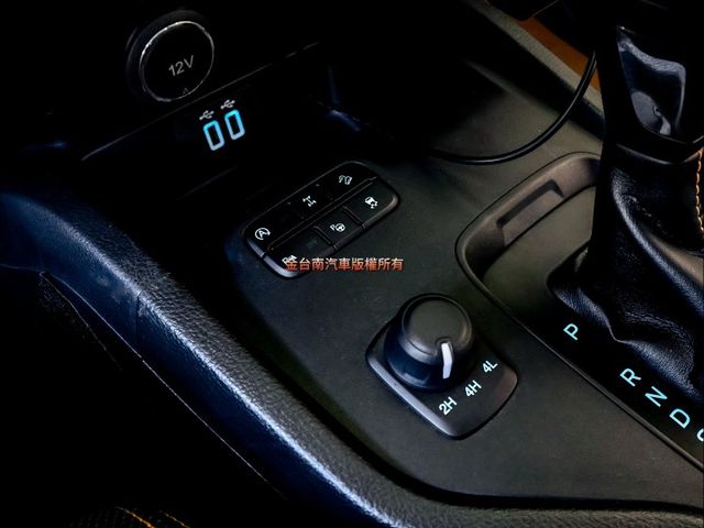 最高運動版✓雙廂✓加裝捲簾✓21/7出-22/2領✓跑2.6萬✓ACC✓AEB✓電動椅✓LED頭燈✓iKEY✓衛星導航  第18張相片