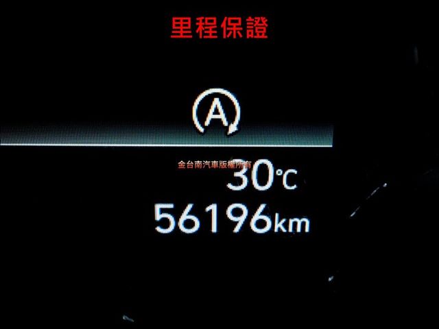 九人座✓一手車✓只跑5.6萬✓原厰保養✓全車原鈑件✓TCS✓雙安✓電子手煞車✓附全額發票✓可全貸✓  第15張相片