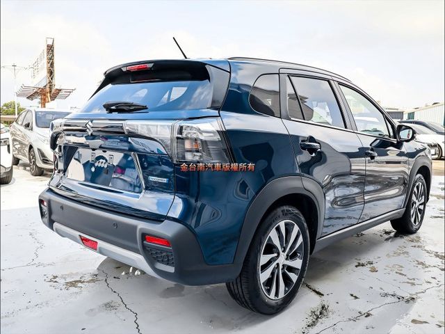 ALLGRIP✓原廠展示車✓只跑一千✓全車原鈑件✓LV2安全輔助✓環景倒車顯影✓車載系統✓可全貸✓不用殺價就很便宜✓  第2張相片