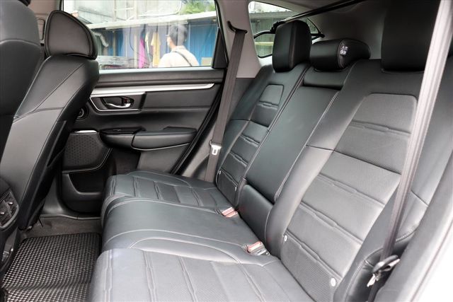HONDA CR-V  第7張相片