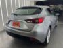 玉豐汽車✦ MAZDA3 5D 魂動x鋼鐵灰 只跑6萬 IKEY/定速/方控/藍牙/恆溫/倒車影像/胎壓偵測  第3張縮圖