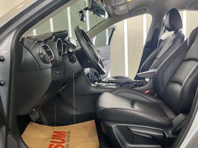 玉豐汽車✦ MAZDA3 5D 魂動x鋼鐵灰 只跑6萬 IKEY/定速/方控/藍牙/恆溫/倒車影像/胎壓偵測  第7張相片
