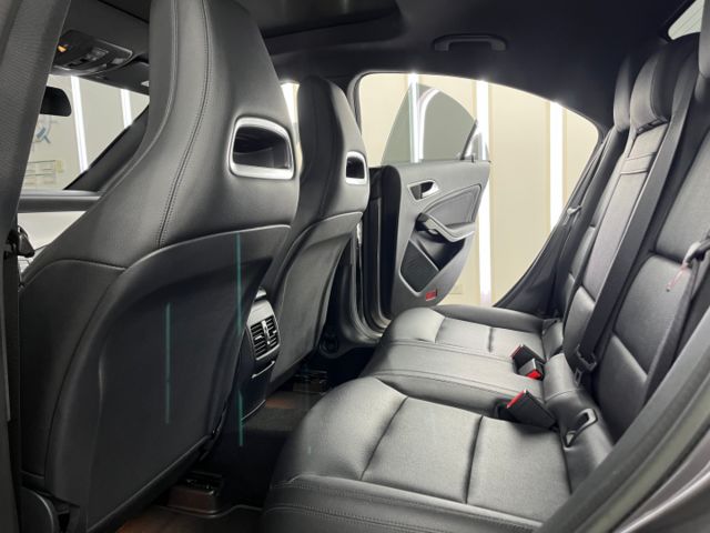 玉豐汽車✦ CLA250 原鈑件 只跑7萬 全景天窗/雙電動椅/導航/倒車影像/雙區恆溫/方控/快撥/藍芽 第三方認證  第8張相片
