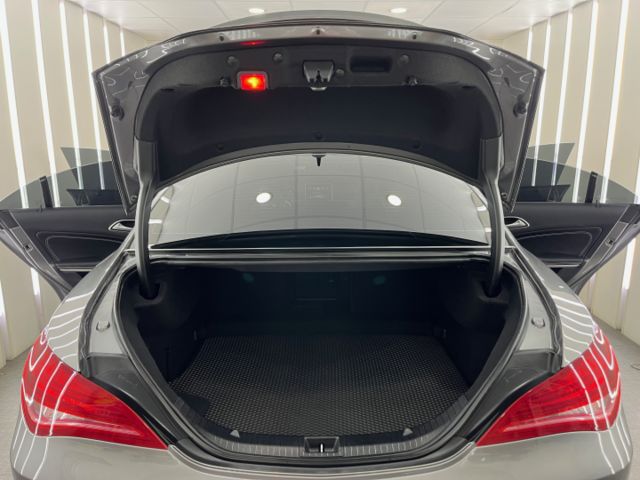 玉豐汽車✦ CLA250 原鈑件 只跑7萬 全景天窗/雙電動椅/導航/倒車影像/雙區恆溫/方控/快撥/藍芽 第三方認證  第20張相片