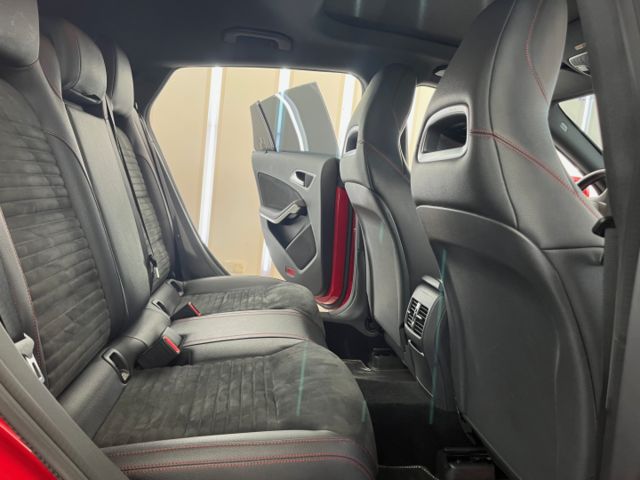玉豐汽車✦ 總代理 原鈑件 CLA250 AMG 五門 獵豹 只跑4萬 CAR PLAY/天窗/跑車椅/電尾門  第9張相片