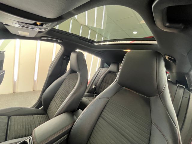 玉豐汽車✦ 總代理 原鈑件 CLA250 AMG 五門 獵豹 只跑4萬 CAR PLAY/天窗/跑車椅/電尾門  第11張相片