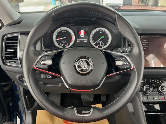 玉豐汽車✦ KODIAQ 2.0 TSI 4WD 尊榮版 新車保固 豪華七人座 原廠保養紀錄 原鈑件 第三方認證鑑定  第13張相片