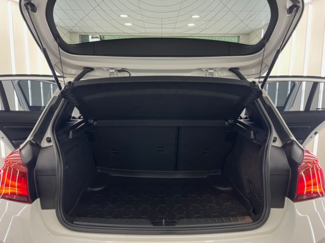 玉豐汽車✦附影片賞車 總代理120i M Sport Shadow Edition黑化套件 升級安卓 5AS 全車原鈑件  第19張相片