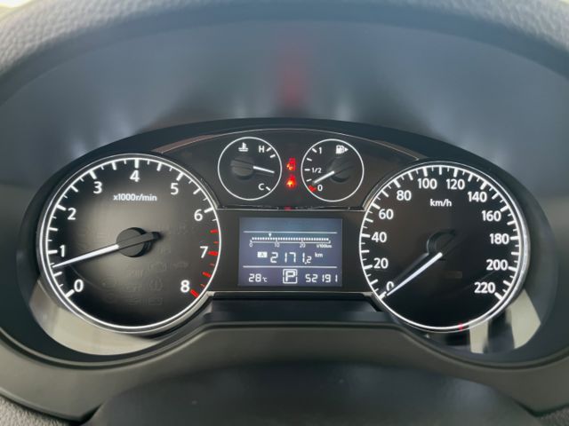 影片賞車✦ i Tiida 旗艦最頂級 僅跑5萬多 全車原鈑件 LED日行燈.免鑰匙.Car Play.導航.360環景  第14張相片
