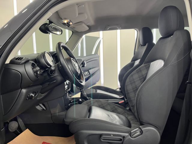 影片賞車✦ Mini Cooper 總代理 1.5渦輪 里程僅跑9萬多 國旗尾燈.定速.免鑰匙.摸門.氣氛燈 全車原鈑  第8張相片
