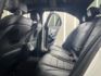 影片賞車✦C300 AMG 里程僅跑11萬 全車原鈑件 雙電動椅含加熱.全景天窗.導航.免鑰匙IKEY.換檔快撥  第9張縮圖
