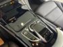 影片賞車✦C300 AMG 里程僅跑11萬 全車原鈑件 雙電動椅含加熱.全景天窗.導航.免鑰匙IKEY.換檔快撥  第20張縮圖