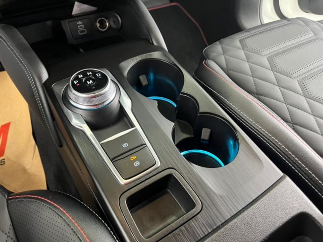 玉豐汽車✦Focus Wagon ST-Line Vignale 小編自留款^^里程僅跑1萬多 全車原鈑件 原廠新車保固  第18張相片