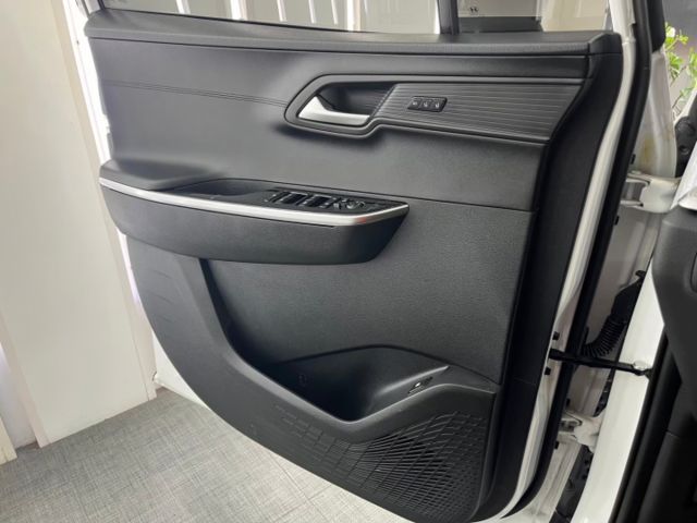 影片賞車✦ CUSTIN GLT-B VIP 最頂級 里程僅跑8000公里 全車原鈑件 媲美新車！  第6張相片