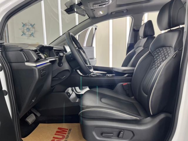 影片賞車✦ CUSTIN GLT-B VIP 最頂級 里程僅跑8000公里 全車原鈑件 媲美新車！  第7張相片