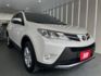 影片賞車✦ RAV4 2.0 E Hi頂級 里程僅跑10萬多 全車原鈑件 電動椅.免鑰匙.定速.導航.後方頭枕螢幕看電視  第2張縮圖