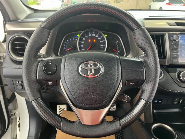 影片賞車✦ RAV4 2.0 E Hi頂級 里程僅跑10萬多 全車原鈑件 電動椅.免鑰匙.定速.導航.後方頭枕螢幕看電視  第9張相片