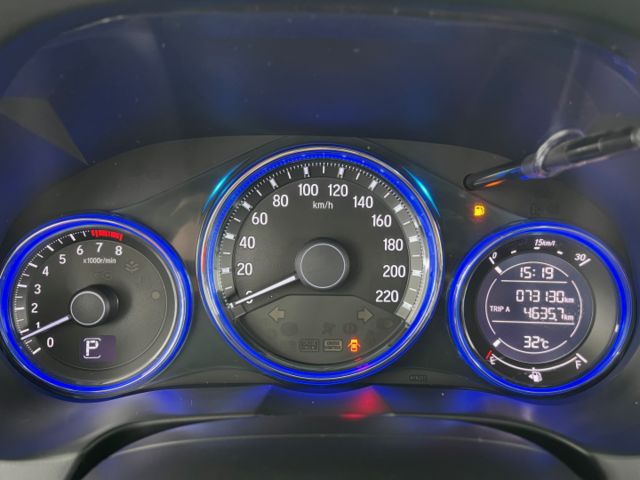 影片賞車✦City 1.5 Vtis 里程僅跑7萬多 全車原鈑件 日行燈.恆溫空調.快撥.定速.倒車影像.胎壓偵測  第13張相片