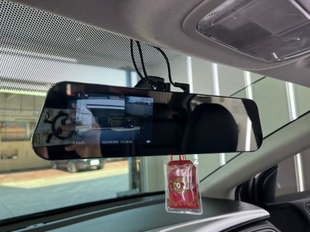 影片賞車✦City 1.5 Vtis 里程僅跑7萬多 全車原鈑件 日行燈.恆溫空調.快撥.定速.倒車影像.胎壓偵測  第19張相片