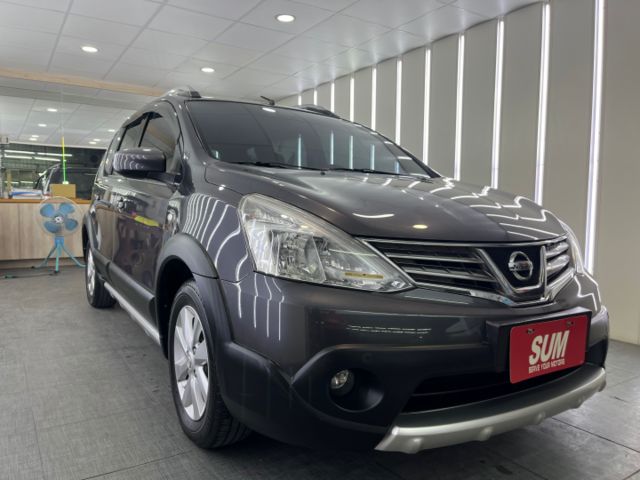 玉豐汽車✦Livina 豪華版 里程僅跑7萬多 全車原鈑件 皮椅.恆溫.前後雷達.導航.藍芽支援.倒車影像.  第2張相片