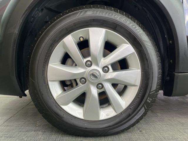 玉豐汽車✦Livina 豪華版 里程僅跑7萬多 全車原鈑件 皮椅.恆溫.前後雷達.導航.藍芽支援.倒車影像.  第5張相片