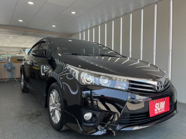 影片賞車✦ ALTIS 市場稀有Ｚ版 里程少跑 全車原鈑件 LED大燈.免鑰匙.天窗.快撥.定速.導航.Car Play  第2張相片
