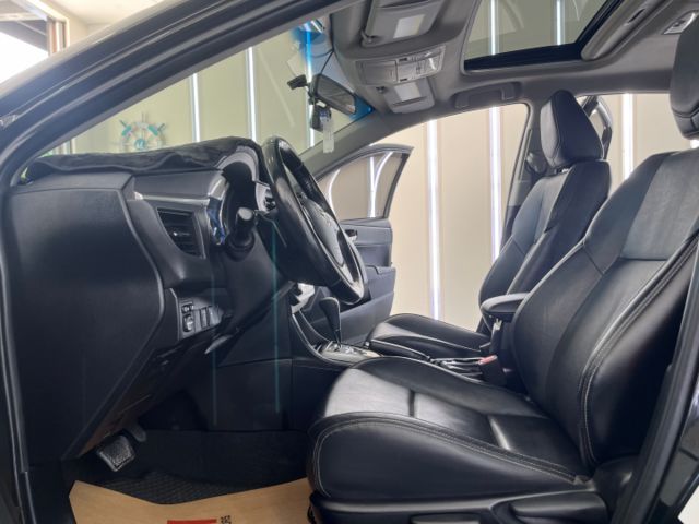 影片賞車✦ ALTIS 市場稀有Ｚ版 里程少跑 全車原鈑件 LED大燈.免鑰匙.天窗.快撥.定速.導航.Car Play  第7張相片