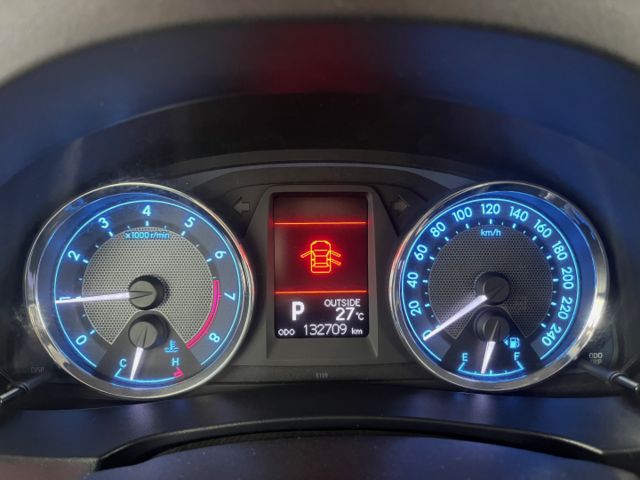 影片賞車✦ ALTIS 市場稀有Ｚ版 里程少跑 全車原鈑件 LED大燈.免鑰匙.天窗.快撥.定速.導航.Car Play  第13張相片