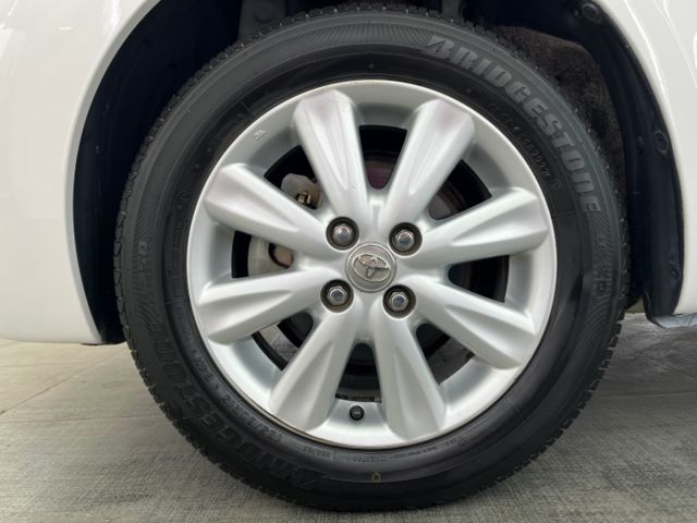 影片賞車✦小鴨Ｇ版 里程僅跑15萬 全車原鈑件  鐵圈.皮椅.方控.電動摺疊後視鏡.恆溫空調.抬頭顯示幕  第5張相片
