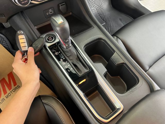 影片賞車✦Super Sentra 尊爵智駕版 里程僅跑1萬多 全車原鈑件 原廠新車保固中 盲點.360環景.LED頭燈  第19張相片