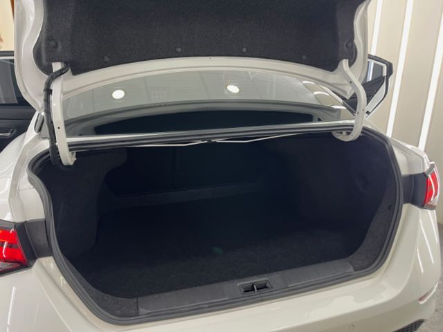 影片賞車✦Super Sentra 尊爵智駕版 里程僅跑1萬多 全車原鈑件 原廠新車保固中 盲點.360環景.LED頭燈  第20張相片