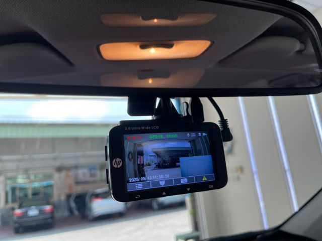 影片賞車✦Picanto 里程僅跑3萬多 全車原鈑件 升級安卓影音.LED大燈.前後錄行車記錄器 買到賺到！  第14張相片