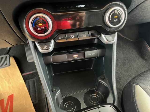 影片賞車✦Picanto 里程僅跑3萬多 全車原鈑件 升級安卓影音.LED大燈.前後錄行車記錄器 買到賺到！  第18張相片