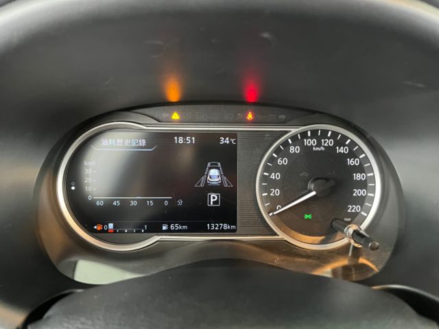 影片賞車✦ KICKS 智行旗艦最頂級 里程僅跑1萬多 全車原鈑件 LED頭燈.360環景.盲點.Car Play  第14張相片