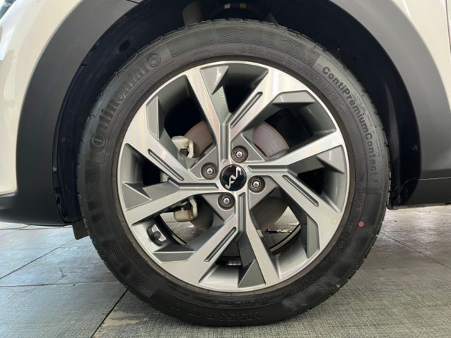 影片賞車✦Stonic 1.0T輕油電 GT-Lin 最頂級 里程僅跑9000多 全車原鈑件 新車保固中  第7張相片