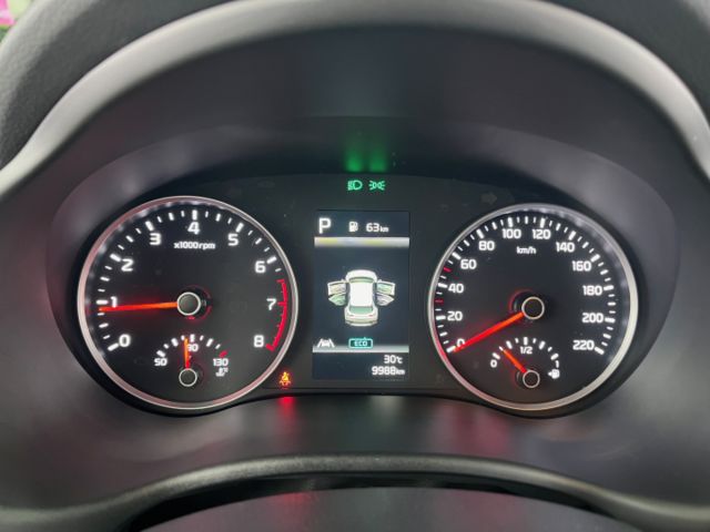 影片賞車✦Stonic 1.0T輕油電 GT-Lin 最頂級 里程僅跑9000多 全車原鈑件 新車保固中  第13張相片