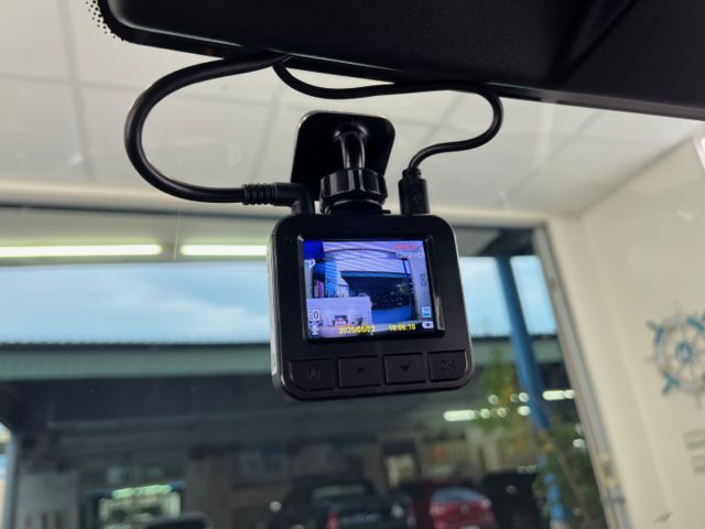 影片賞車✦Stonic 1.0T輕油電 GT-Lin 最頂級 里程僅跑9000多 全車原鈑件 新車保固中  第19張相片